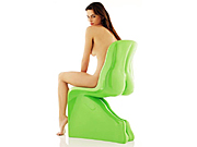 ��&���� CG-He-&-she-chair